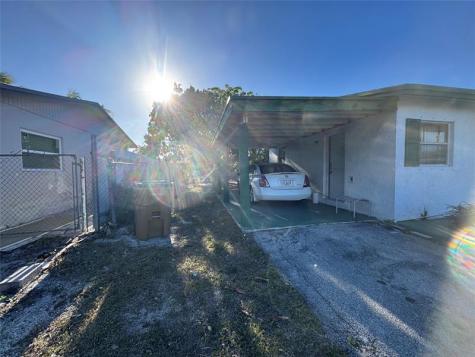 1041 SW 4th Terrace Deerfield Beach FL 33441