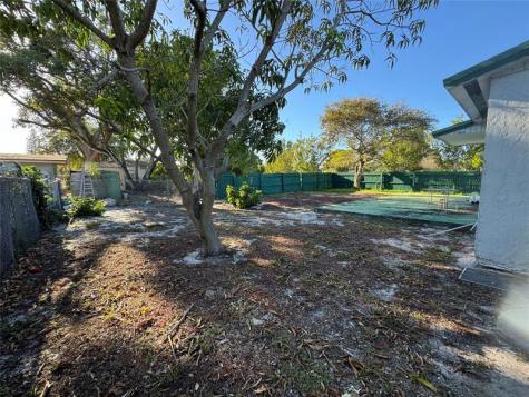 1041 SW 4th Terrace Deerfield Beach FL 33441