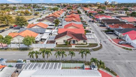 2597 W 73rd Place Hialeah FL 33016