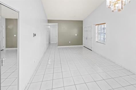 2597 W 73rd Place Hialeah FL 33016