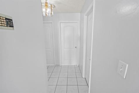 2597 W 73rd Place Hialeah FL 33016