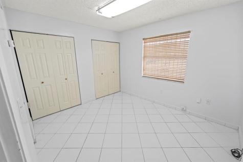 2597 W 73rd Place Hialeah FL 33016