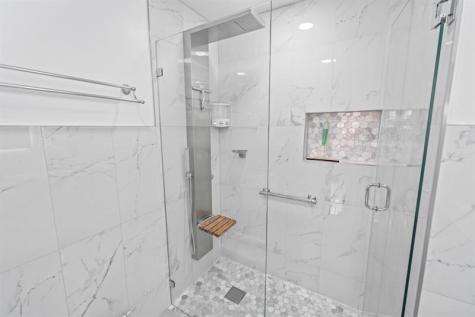 2597 W 73rd Place Hialeah FL 33016