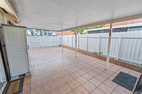 2597 W 73rd Place Hialeah FL 33016