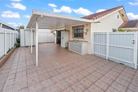 2597 W 73rd Place Hialeah FL 33016