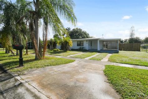 140 SE Serenata Court Port St Lucie FL 34983
