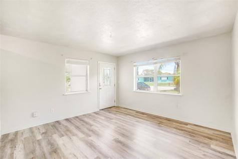140 SE Serenata Court Port St Lucie FL 34983