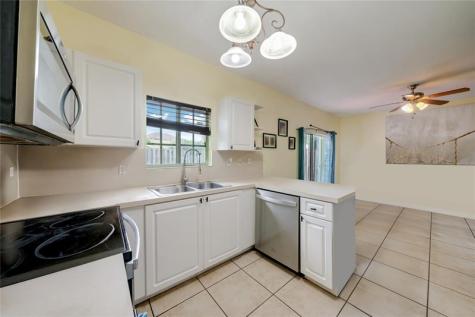 13518 SW 142nd Terrace Miami FL 33186