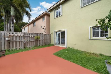 13518 SW 142nd Terrace Miami FL 33186