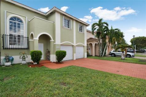 13518 SW 142nd Terrace Miami FL 33186
