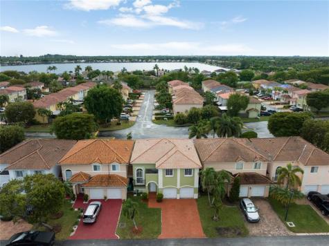 13518 SW 142nd Terrace Miami FL 33186