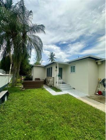 2520 Fillmore Street Hollywood FL 33020