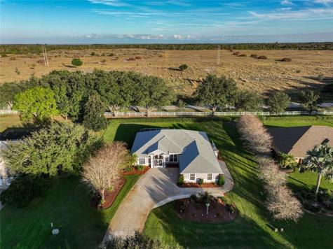 16 Meadowlake Circle Lake Placid FL 33852