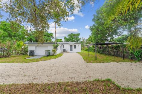 1005 NW 123rd Street North Miami FL 33168
