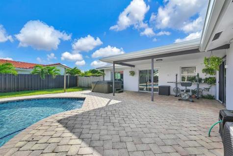 9921 NW 38th Street Coral Springs FL 33065