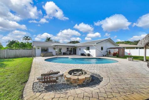9921 NW 38th Street Coral Springs FL 33065