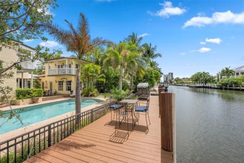 2300 Castilla Isle Fort Lauderdale FL 33301