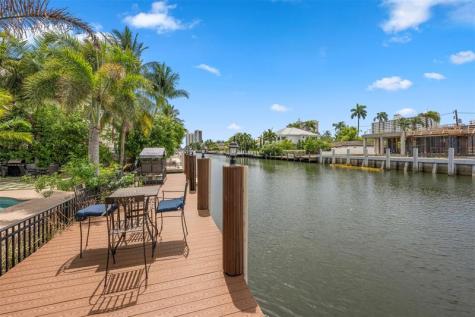 2300 Castilla Isle Fort Lauderdale FL 33301