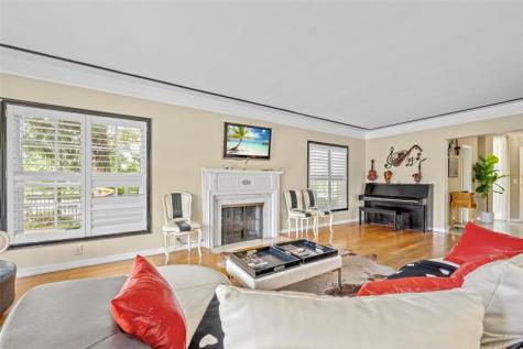 2300 Castilla Isle Fort Lauderdale FL 33301