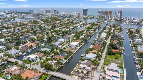 2300 Castilla Isle Fort Lauderdale FL 33301