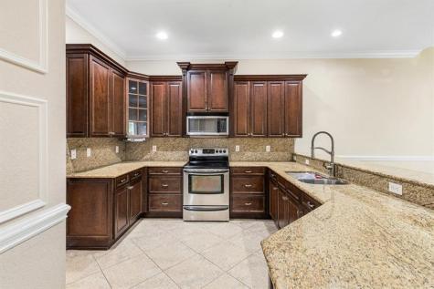 2081 SW Bayshore Boulevard Port St Lucie FL 34984