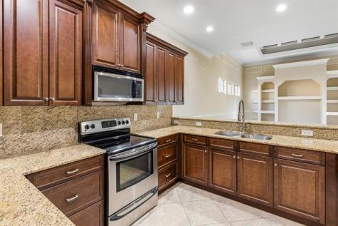 2081 SW Bayshore Boulevard Port St Lucie FL 34984