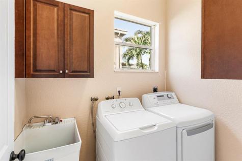 2081 SW Bayshore Boulevard Port St Lucie FL 34984