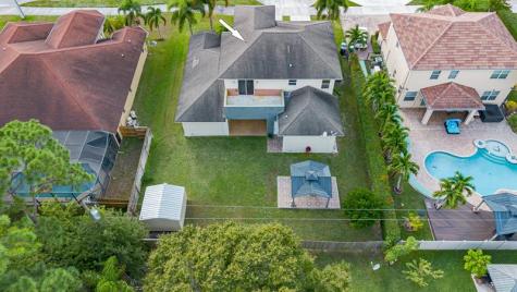 2081 SW Bayshore Boulevard Port St Lucie FL 34984