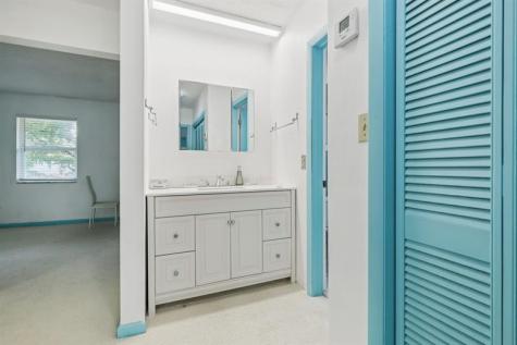 525 NE 58th Street Miami FL 33137