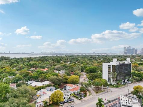 525 NE 58th Street Miami FL 33137