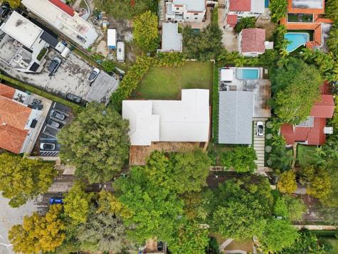 525 NE 58th Street Miami FL 33137