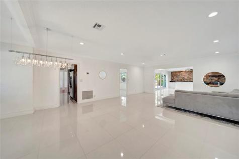 2524 NE 26th Terrace Fort Lauderdale FL 33305