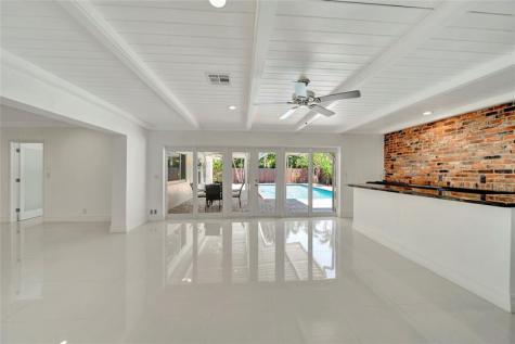 2524 NE 26th Terrace Fort Lauderdale FL 33305