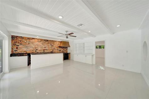 2524 NE 26th Terrace Fort Lauderdale FL 33305