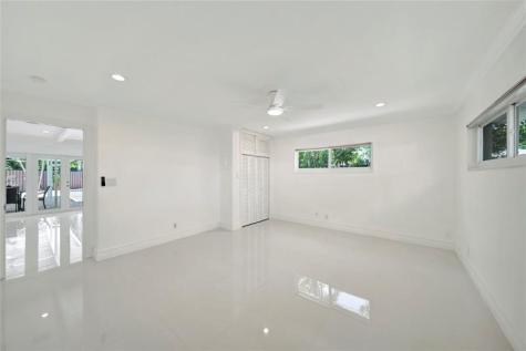 2524 NE 26th Terrace Fort Lauderdale FL 33305