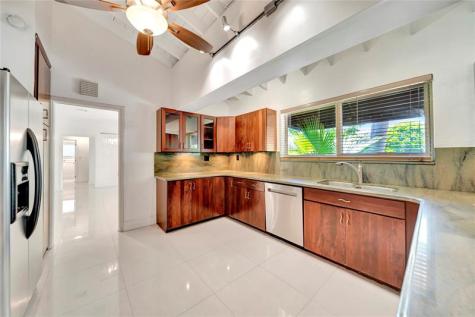 2524 NE 26th Terrace Fort Lauderdale FL 33305