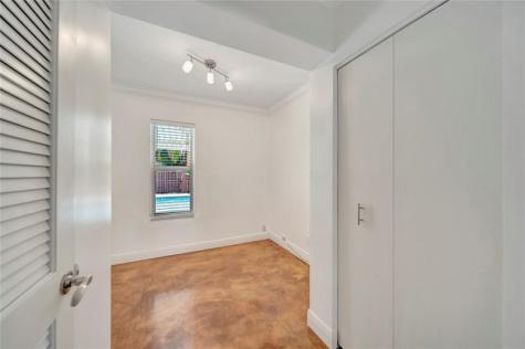 2524 NE 26th Terrace Fort Lauderdale FL 33305