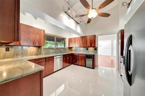 2524 NE 26th Terrace Fort Lauderdale FL 33305