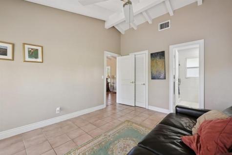 1709 NE 28th Drive Wilton Manors FL 33334