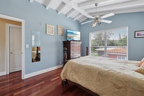 1709 NE 28th Drive Wilton Manors FL 33334
