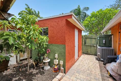1709 NE 28th Drive Wilton Manors FL 33334