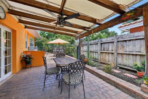 1709 NE 28th Drive Wilton Manors FL 33334