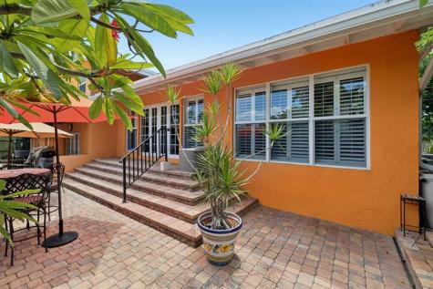 1709 NE 28th Drive Wilton Manors FL 33334