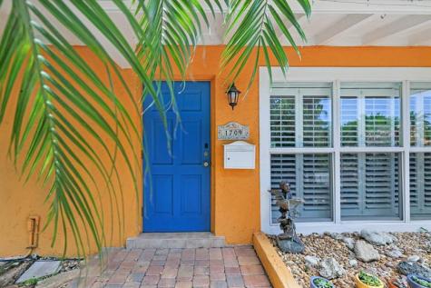 1709 NE 28th Drive Wilton Manors FL 33334