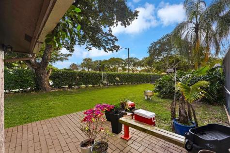 8622 NW 49th Drive Coral Springs FL 33067