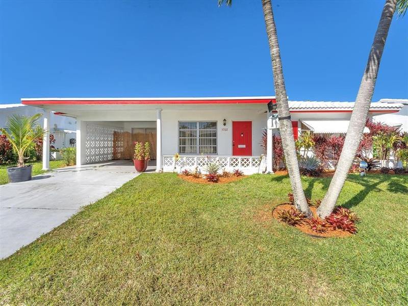 5702 NW 84th Avenue Tamarac FL 33321