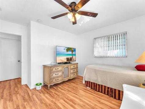 5702 NW 84th Avenue Tamarac FL 33321