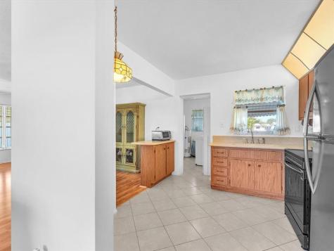 5702 NW 84th Avenue Tamarac FL 33321