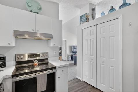 165 SW Eyerly Avenue Port St Lucie FL 34983
