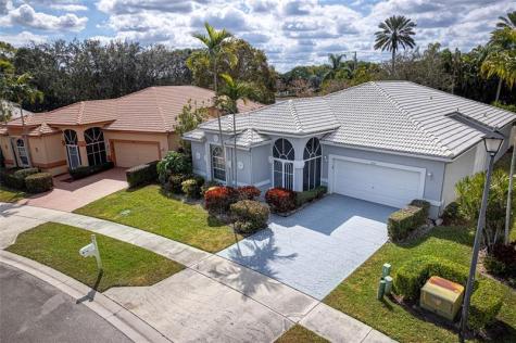 5892 Seashell Terrace Boynton Beach FL 33437